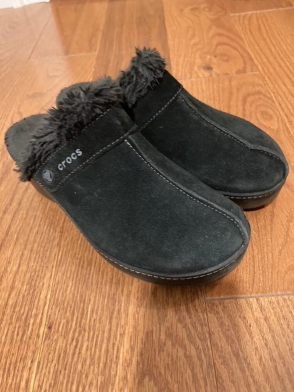 Crocs Clogs - Size 8 (Great Condition)